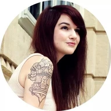 food expert, cat lover, blogger, hearthstone player: twitch:draela ~ Instagram: ela_nom ~ http://t.co/WddbsfcGU6