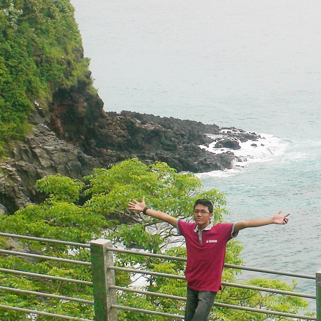 manajib11's profile picture. 