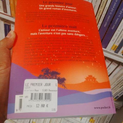 pedagang buku import dan lokal.... 089665039240 / 7E547C65