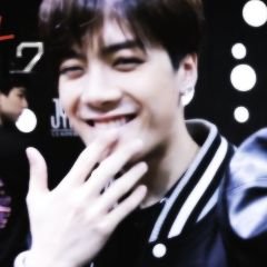 Minseok idiota.