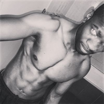 Gyming is my life... ek lewe met yster (I live by iron)
