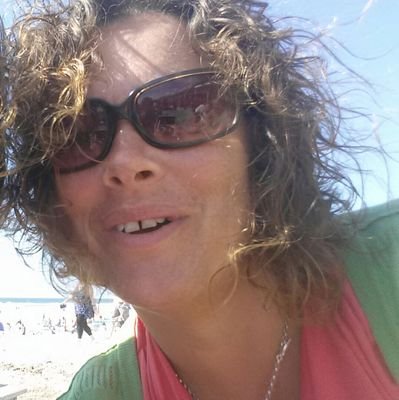 louholt2001's profile picture. 