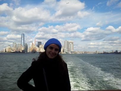 vaniaaraujo's profile picture. Just a girl who likes the Pretender, loves tv shows and reading, works on advertising and still has time for some crafts from time to time.