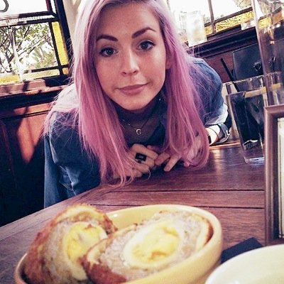 Hi I'm Gemma @Harry_1D_Real is my brother forever
