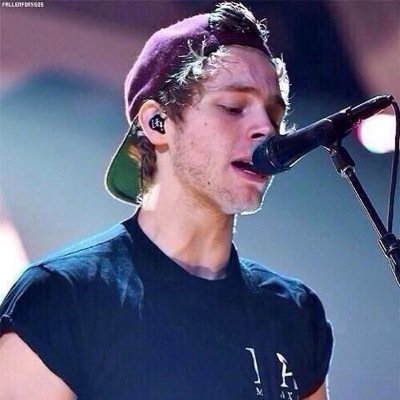free follow from @cliffeord // making mutuals so hey