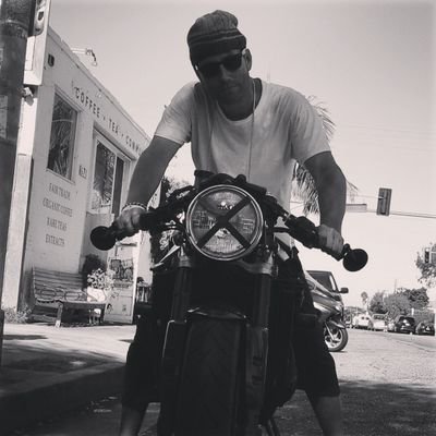 L.A. / NOLA
Purveyor of fine handmade unicorn apparel.
https://t.co/5nTb7Xe7uF
Dickalamode@gmail.com