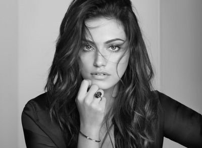 I'm Hebe, the goddess of youth. I'm the daughter of Zeus and Hera. Beauty hides within your soul. Look closely. {Single/Goddess/#PercyJackson}