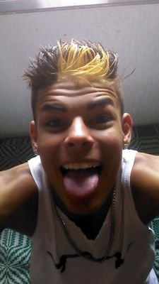 Eu já não tinha juízo, e vc ainda vem com esse sorriso... insta::_lucashenriqui.. snap- l.khenrique