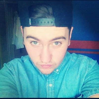 carvzeyy's profile picture. 