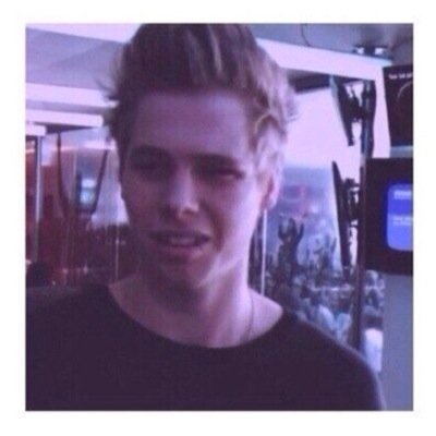 |FREE FOLLOW| I GOT HACKED AT 14K AND I LOST MY MUKES FOLLOWS SO I HAD TO MAKE A NEW ACC SO PLEASE FOLLOW MY NEW ACC @calumsoperfx