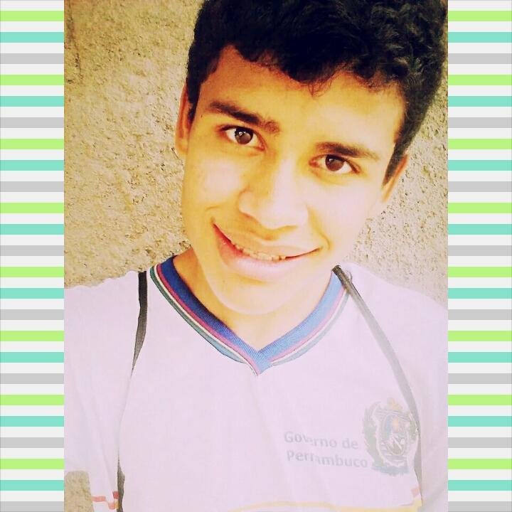 alex100rebelde's profile picture. ~ Oh Ideal Eh Seer Feeliiz Eh Nãão Peerfeeitoo .  ;)


.