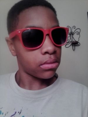 I'm just a big nerd.pokemon,digimon,superheroes u name it. I'm also a big softy and looooove Ariana grande. I have a YouTube channel named jahleer stephenson