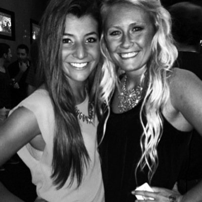 Annieholbrook's profile picture. 