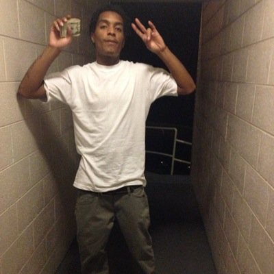 In da jungle wit da snakes i see rats but im a lion
