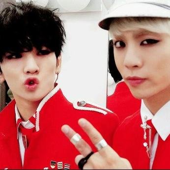 김종현 or 종현〈080490〉▬ 샤이니's Lead vocal  ¨ Ari nenei °°