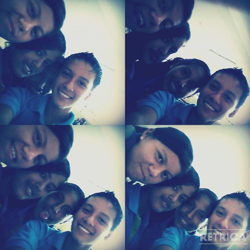 No sonrias ,q me enamoro (^°^)