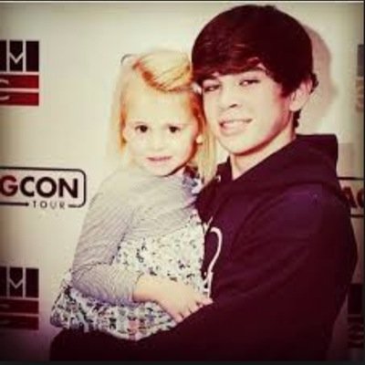 I am who i am i dont care what people think of me ❤️❤️ luv hayes ❤️❤️
