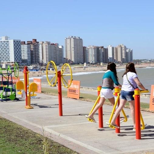 Una página en la cual te puedes enterar de todos los chusmerios de Miramar. No me copien. Manden informacion al MD.