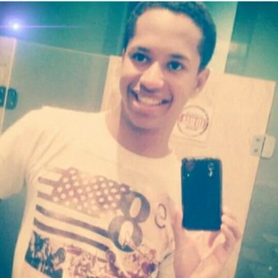 —Thiago Costa, Fisioterapeuta, bailarino, artista.