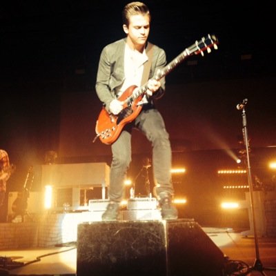 Im really bad at bios so all you need to know about me is....HUNTER HAYES {6/19/14}