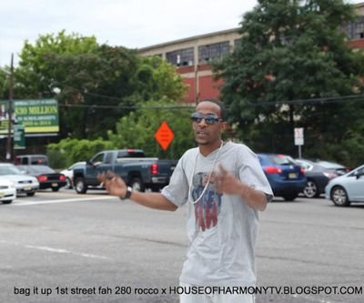 1st Street Fah feat Tee - Shorty Just Like Me: http://t.co/7V67xcDIgl