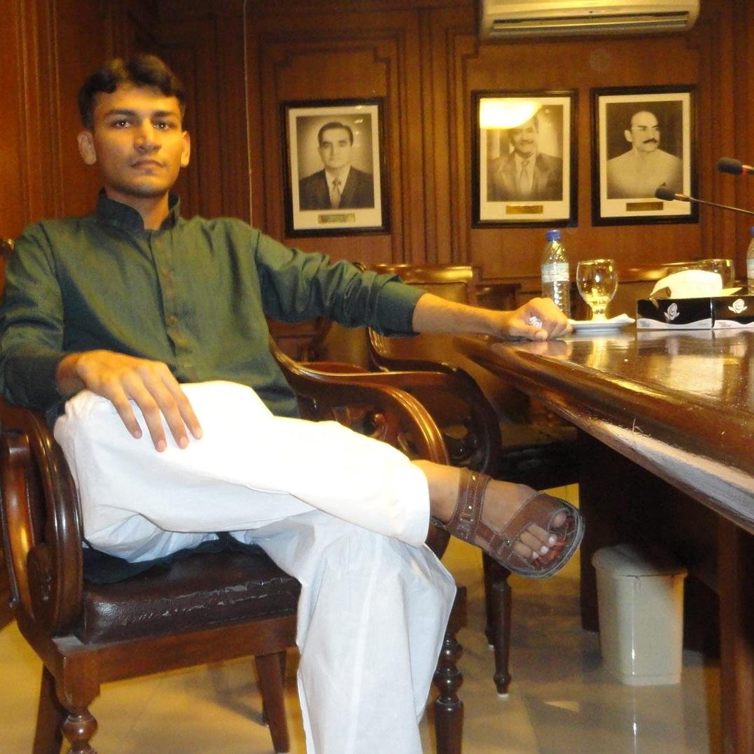 MFazilHingoro's profile picture. http://t.co/TdJogXJuKI