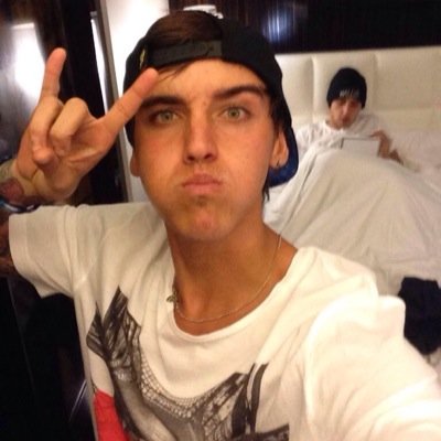 i gave you a follow, to return the favor, follow @ironicabeau