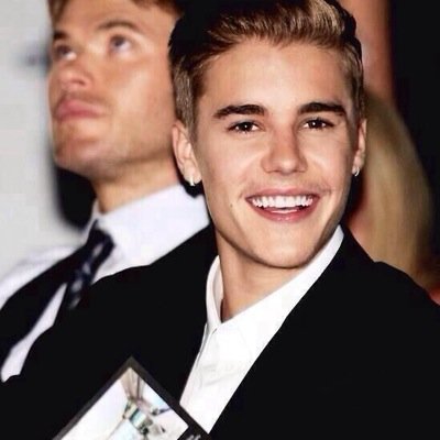 @biebsmebieber is my bae - Cody, Justin & Jacob W follows