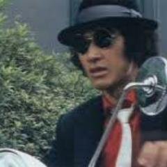 プロの元フォトグラファー。この名前ではありません。３６５日２０時間仕事だらけで過ごしてきました。掲載メディアは多数。或る日右手が麻痺し最終的には写真と決別。現在はフリーのライターとして生きてます。なお、DMは基本的に使いません。ご理解くださいませ。
