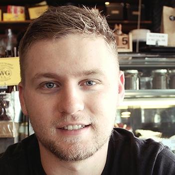 Founder: https://t.co/aVCDvs9qjW & https://t.co/8q56XiXOid • Airbnb Superhost • Lifestyle Entrepreneur