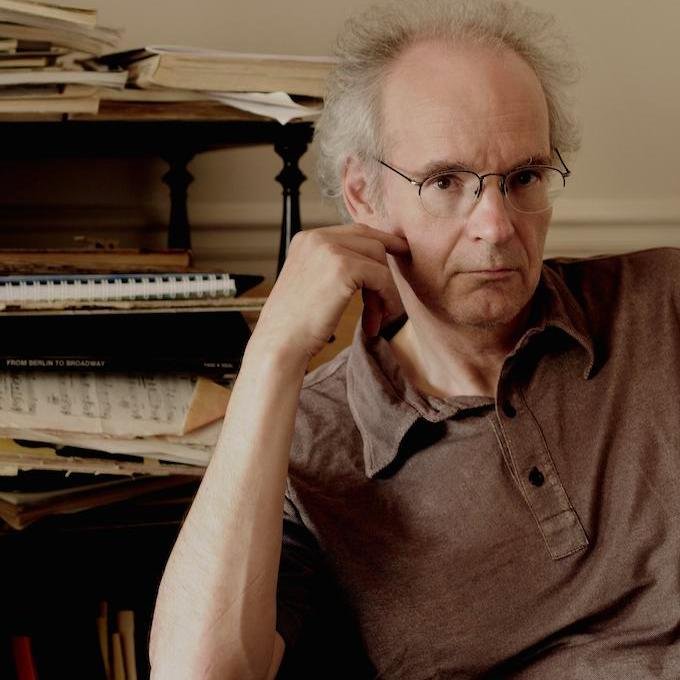 Compositeur, réalisateur, écrivain, chercheur et enseignant.