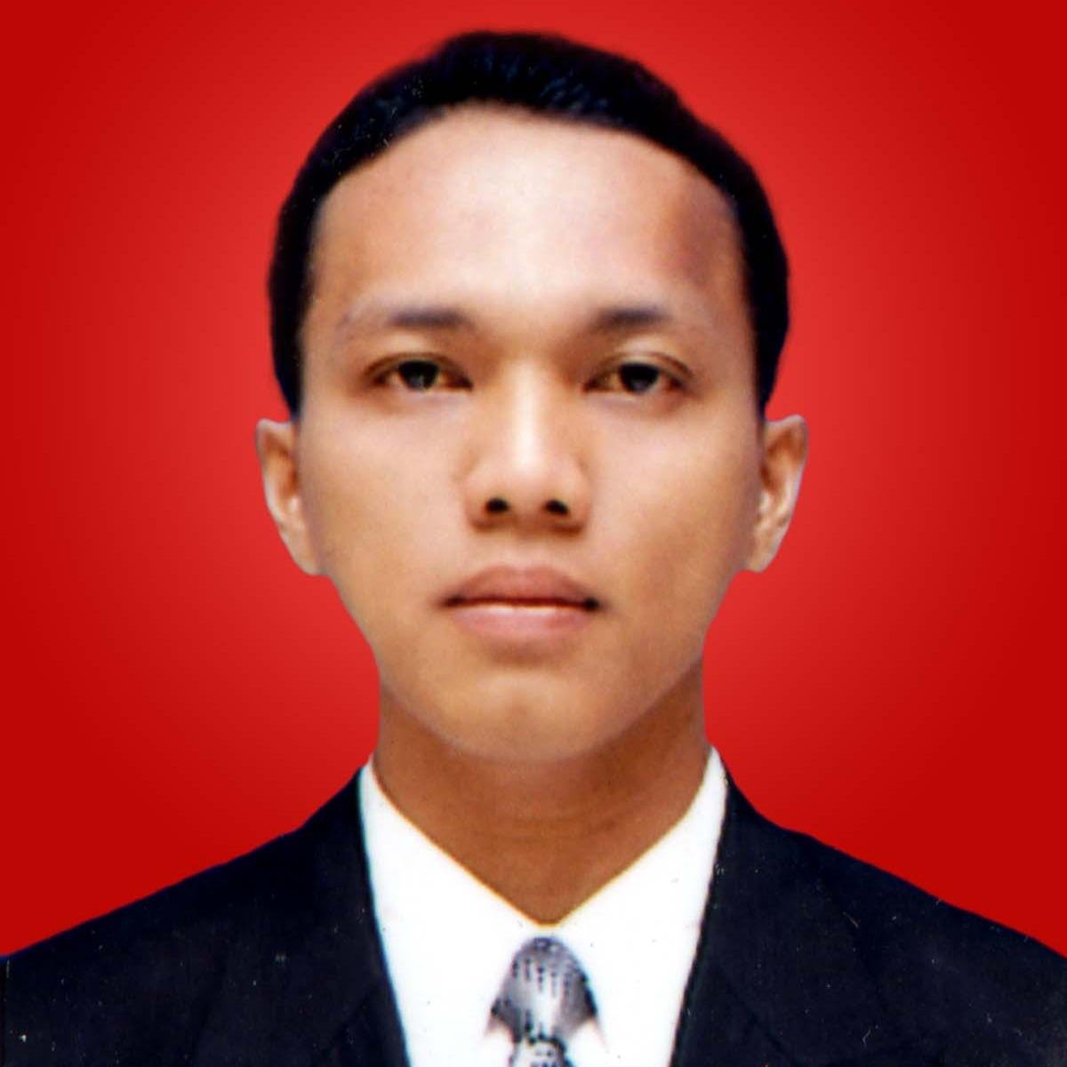 Yunes ario, laki-laki, alumni FK unand, asal dumai