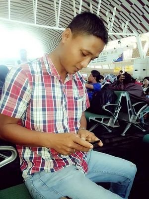 OyiSes's profile picture. 