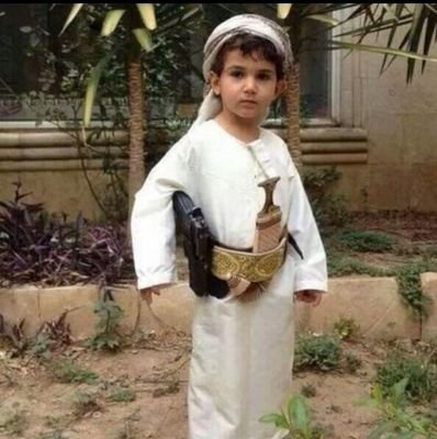 انا ابحث عن زوجه تكون صلحه مطلقه اوارمله انا عمرب 24سنه 00966530158379
