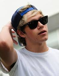 1D_littlemix111's profile picture. Hip Hop dancer . 5SOS,Little Mix,One Direction are my life literally. (0-5) (0-4) (0-4) Trying to make them follow me not working. Now, FOOD!!!