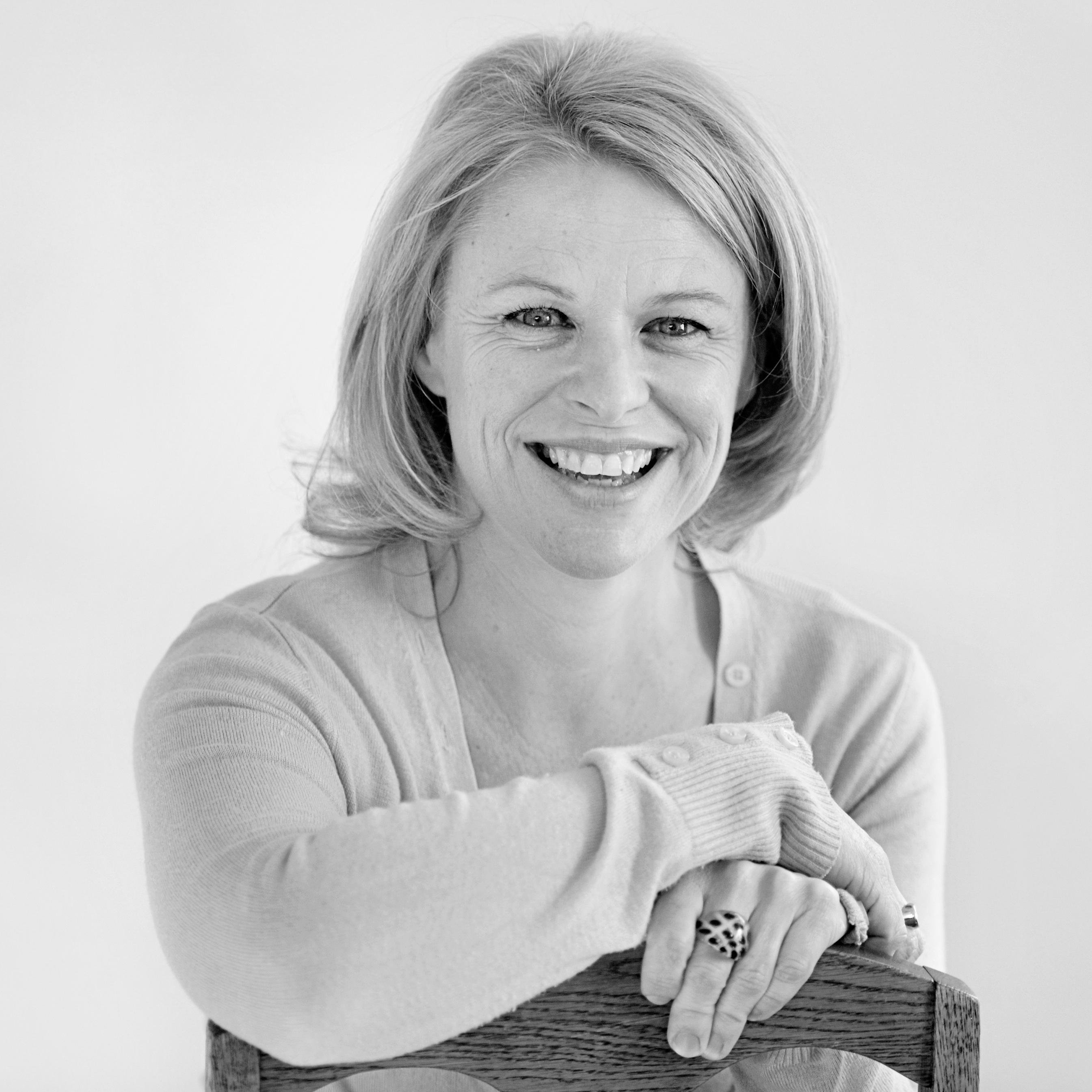 Contemporary Romance author. Rep'd by Nalini Akolekar. Mum to two sets of twins (therefore very grateful to have married a winemaker).