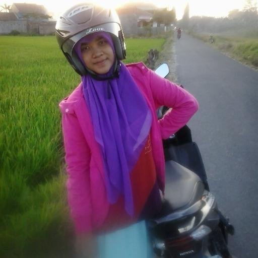 wanita yang baik tidak akan merebut milik orang lain ;)