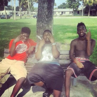 #33Double00#FreeDaGuyz