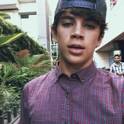 im lucy and i love hayes grier