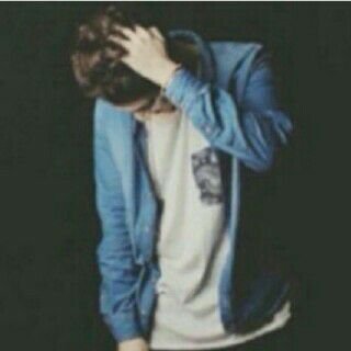 .. عاشقه للهلال  ..طمووحهه اسعى  للافضل  والجامعهه اكبر امنياتي *    صل على النبي 10 مرات ^