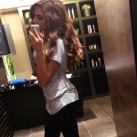 هُنا أتنفس لاتراقبني.