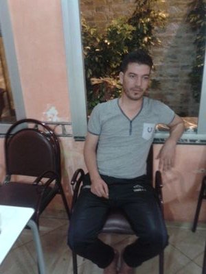 azerawi's profile picture. 