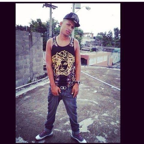 RiiiCKY LA PARA) ► [ARTISTA  URBANO ] Hijo de Dios AMO Mii MADRE #TeamRickyLaPara  BOOKING : 809 407 0684 / 829 818 9671  Pertenesco al Sello RSMUSIC