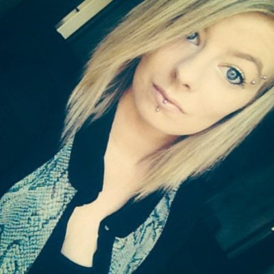 Jemmah Maree. 20 years of age. Bisexual and still human! Have a beautiful little girl and being a Mother is the best gift/job ever!