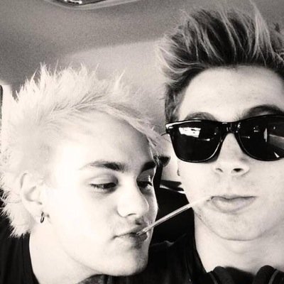 Courtney Hemmings & Noella Clifford 5SOS fan updates ❤️Dylan o brien❤️ ~~~~~~~~~~~~~~~~~~~~~~~~~~~~~~~ Good Girls are bad girls that havent been caught 0/4