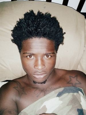 Follow And Retweet My Shit