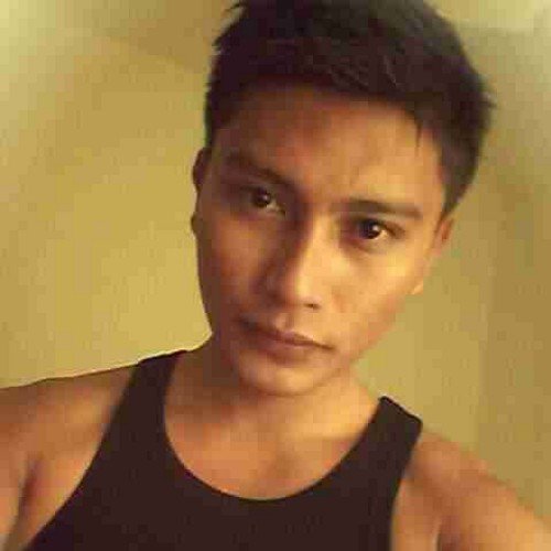 Hopeless romantic. Want to be an engineer someday :) tired of being a flight crew ✈ ✈ ✈