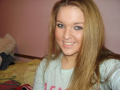 tkatie92's profile picture. How kewl I spend my time excersise kissing a girlfriend did i mention make up lets tweet