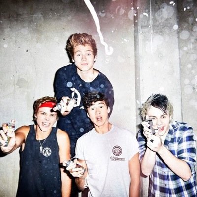 I love this one band called 5 Seconds of Summer! If you haven't heard of them you must be living under a rock! There my life! ❤️