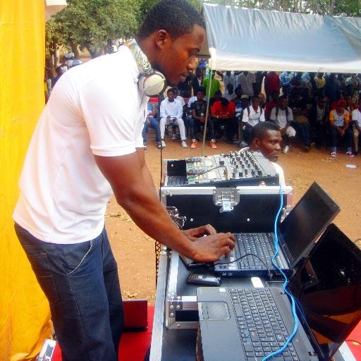 Radio DJ, Radio presenter, Events Dj @solid1037:Gmail: kofiboakye911@gmail.com